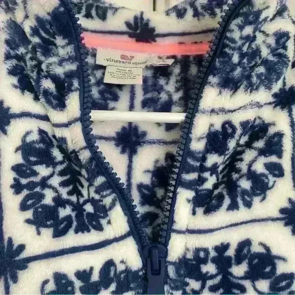 Vineyard vines island Tile printed soft fleece 1/2 zip pullover Girls sz L (14)